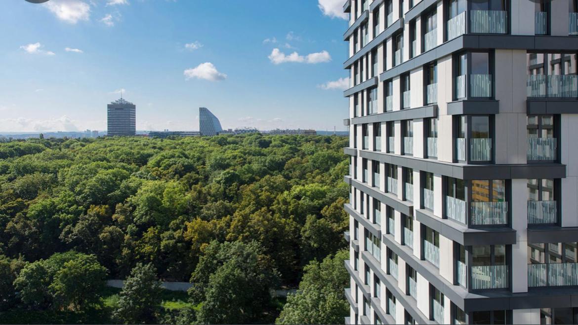Residence Garden Tower - 8 Min Do Centra, Garaz Praag Buitenkant foto