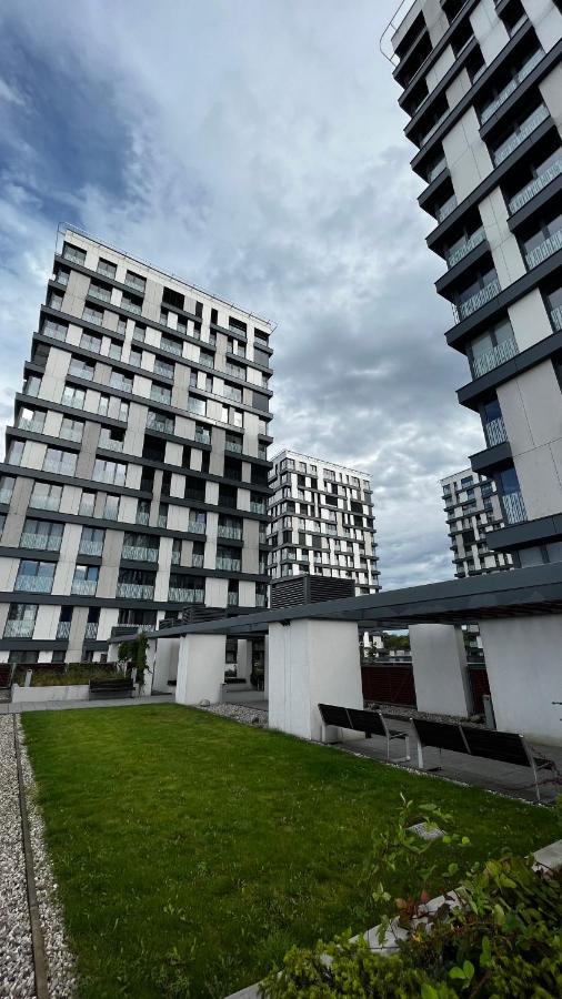 Residence Garden Tower - 8 Min Do Centra, Garaz Praag Buitenkant foto